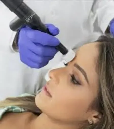 https://cdn.salonspotlight.com/photos/iBHngg1ru8jc42OS6rW5/6d6c1819-c8d1-466d-8921-69ceb75eae3c_720x720