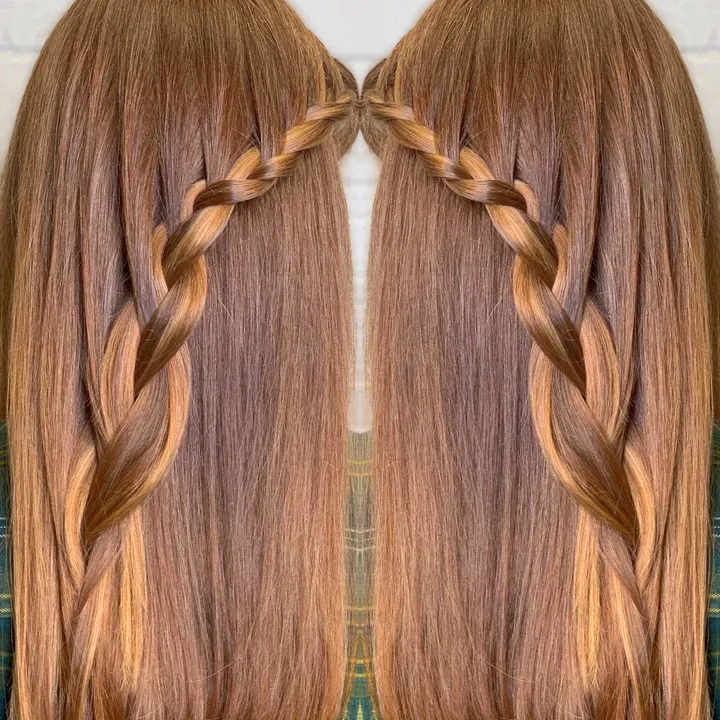 https://cdn.salonspotlight.com/photos/iDnGh8BV3WMTdY2jCPiX/37ec125f-db0f-426b-b739-b29396610f06_720x720