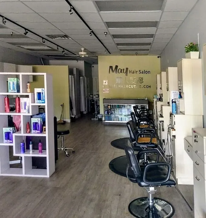 https://cdn.salonspotlight.com/photos/iKwyija6zGCcNqF7vDv3/422ef52f-870e-48b4-afbd-9a5b3279023d_720x720