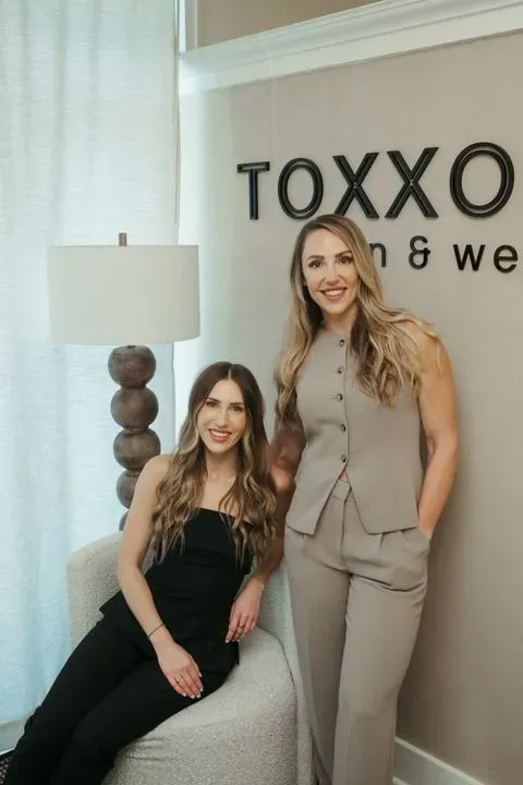https://cdn.salonspotlight.com/photos/iLfMzv4xSomLZI3tlDr2/b640d2b4-c380-4a6f-8663-9f35f95ac764_720x720