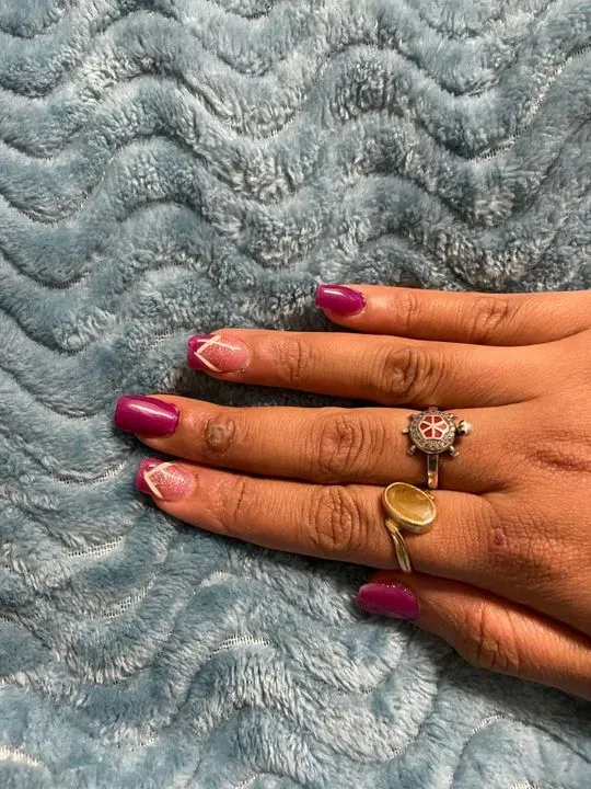 https://cdn.salonspotlight.com/photos/iODKs7RUhSewSjsQphLQ/39b754aa-00e9-4242-844b-a391700887f3_720x720