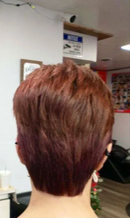 https://cdn.salonspotlight.com/photos/iQ1LR7yB7YeeMIB8aepg/87dfb437-15d0-47ad-8fad-c800120d38eb_720x720
