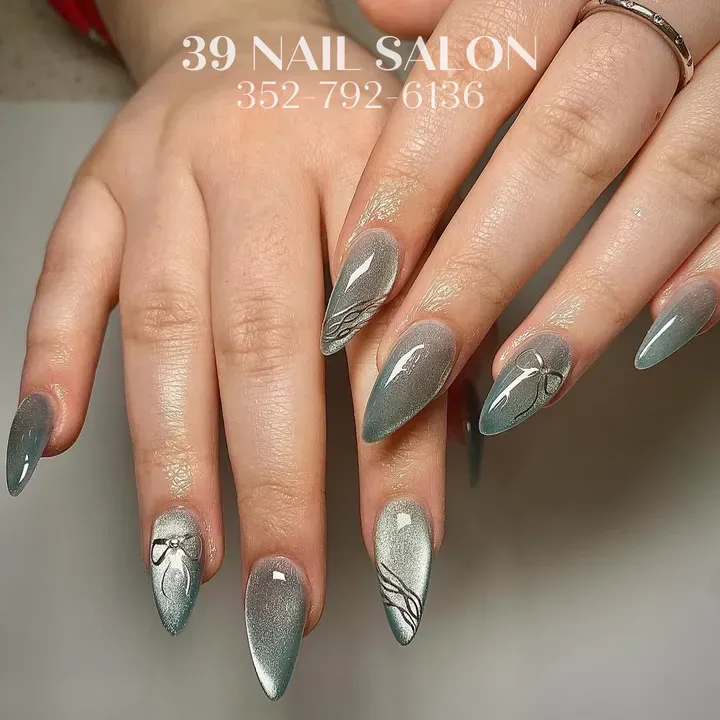 https://cdn.salonspotlight.com/photos/iQliZMQJ7gdDSKdEWUIA/a40de206-6577-4908-9b95-a3c38fe1291f_720x720
