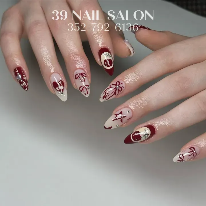 https://cdn.salonspotlight.com/photos/iQliZMQJ7gdDSKdEWUIA/db46475e-d3e0-4dac-8d5d-88f438aa5b23_720x720