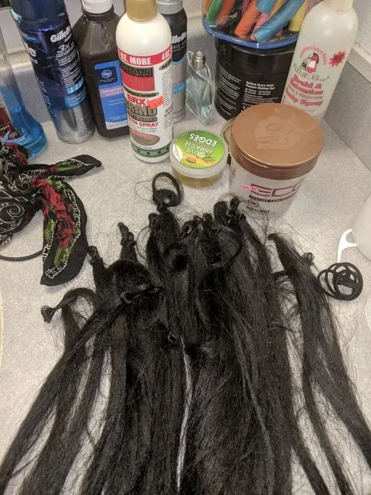 https://cdn.salonspotlight.com/photos/iUKiZkrLdfU07IMOgMZk/3a13f782-3ef1-4925-ba0b-c54d7645c55f_720x720