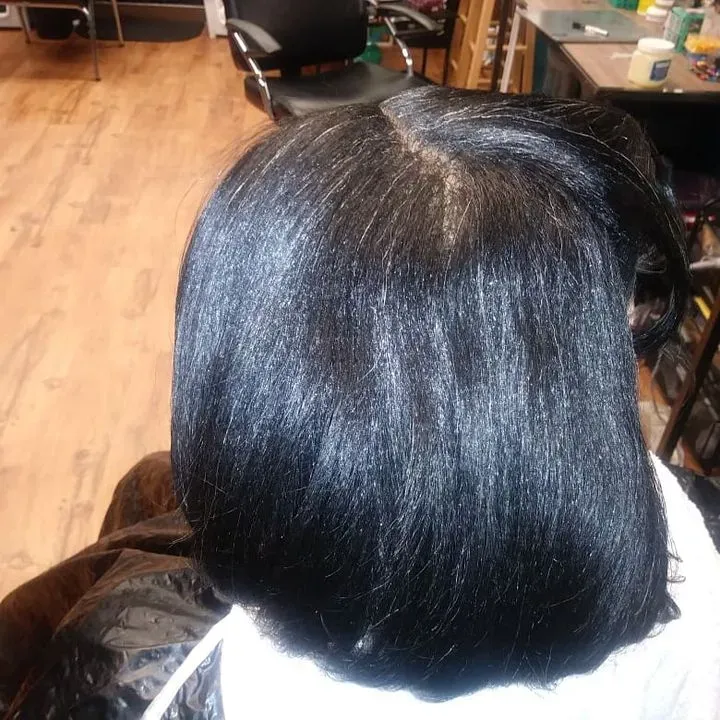 https://cdn.salonspotlight.com/photos/iUKiZkrLdfU07IMOgMZk/5eccf9ef-2d02-4cf0-9af2-30613721ea4c_720x720
