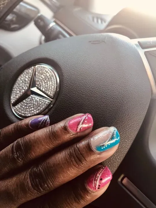 https://cdn.salonspotlight.com/photos/iW91N30SCzjsXQuaaWyy/859b9079-95de-42a9-9d51-394fc651d1cb_720x720