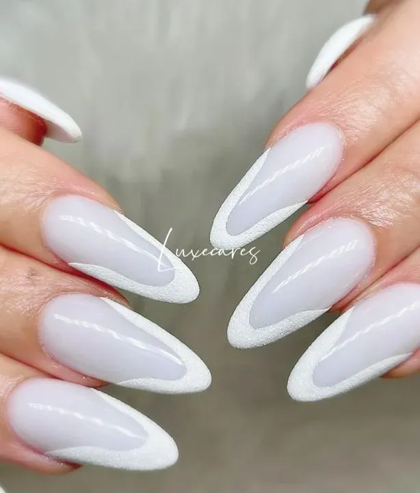 https://cdn.salonspotlight.com/photos/iWfbCyzsavyC2AHlSCPX/ebc06eb1-00b6-4ea2-a39c-fc2139653b3b_720x720