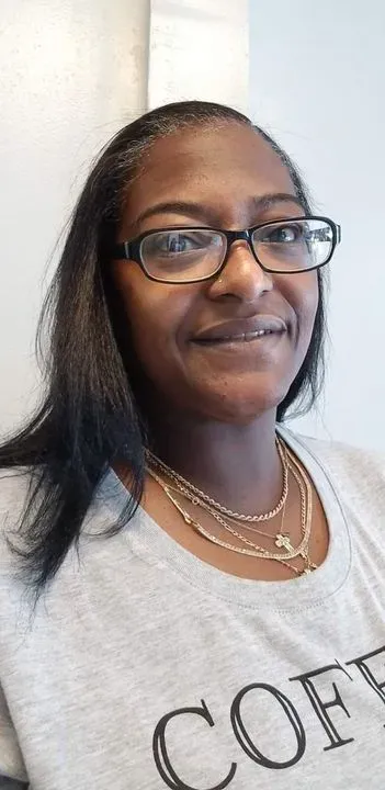 https://cdn.salonspotlight.com/photos/iZbySmjCmtu2aZa8KGMB/2e3dc784-1abe-4cb6-b968-1af1b168e6fe_720x720