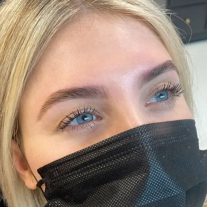 https://cdn.salonspotlight.com/photos/ibcOi6YwcfirKnphnZwo/f168e21f-8e97-45ac-97e3-6c1fb757ebaf_720x720