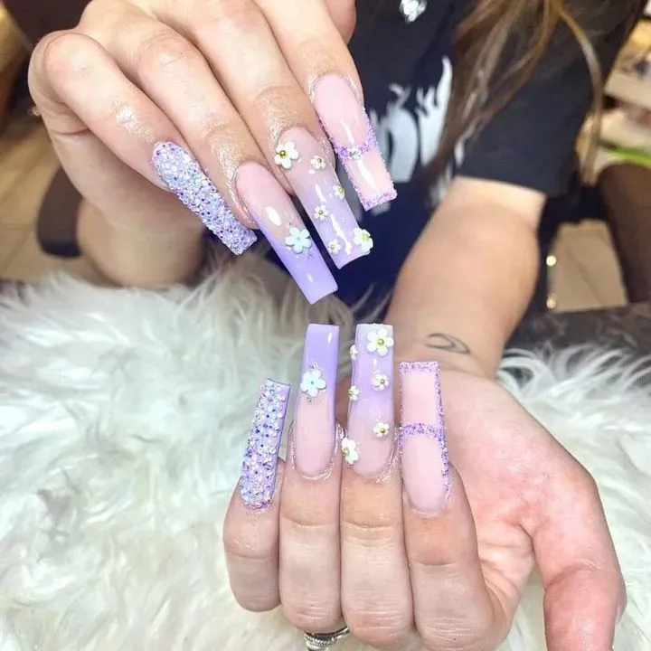 https://cdn.salonspotlight.com/photos/ic5kpzaQehoB3M26rVYB/950cd89a-3c51-45d6-a92b-8027f30d9db3_720x720