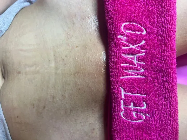 https://cdn.salonspotlight.com/photos/ilKqSrMNGbFMS59dBNsY/bda612d6-d5f5-4db2-bceb-324599ca90ed_720x720