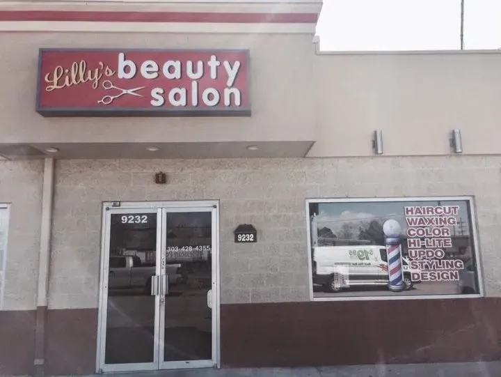 https://cdn.salonspotlight.com/photos/imUCHiRKy27Ek33mRWk7/42ca4624-584c-46e5-b20a-5989a1587118_720x720