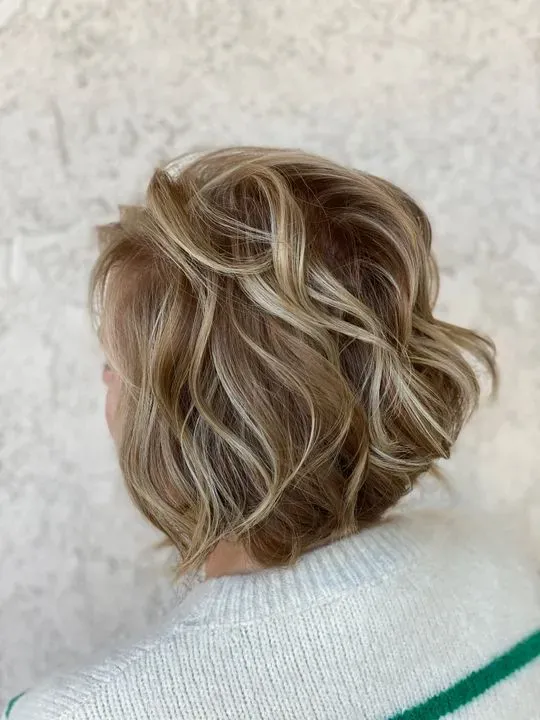 https://cdn.salonspotlight.com/photos/iqXo5yR8kFIq9uhtuekh/05be3d5b-f7de-4996-90cd-45c7c44a61fc_720x720
