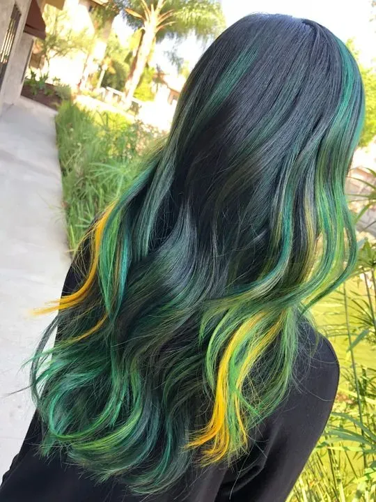 https://cdn.salonspotlight.com/photos/iqXo5yR8kFIq9uhtuekh/79387a0e-e651-44b0-8bd5-a62a9109673b_720x720