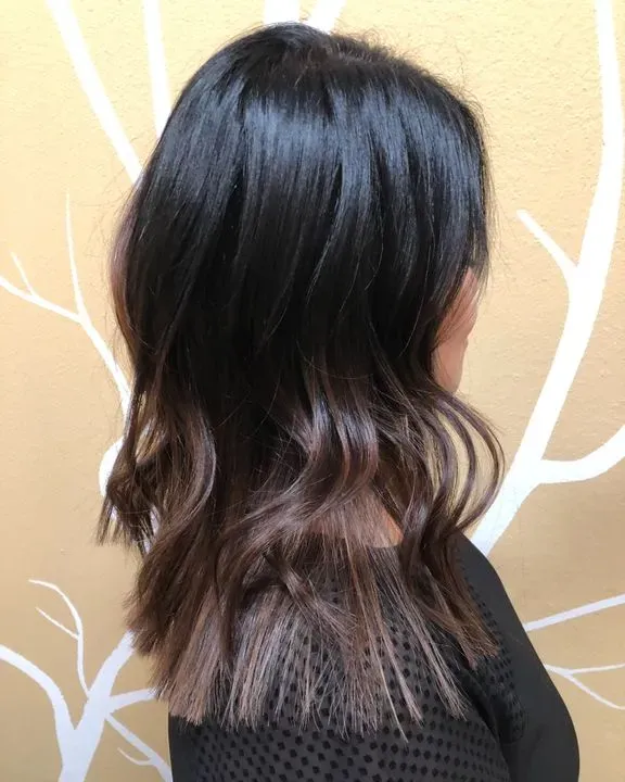 https://cdn.salonspotlight.com/photos/itR8DXv0fMJoNaFLzRBc/84b3332a-c0fd-4a89-84c2-4530923593f8_720x720