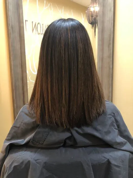 https://cdn.salonspotlight.com/photos/itR8DXv0fMJoNaFLzRBc/d8ac7492-9f37-4447-b069-0cee6401b349_720x720