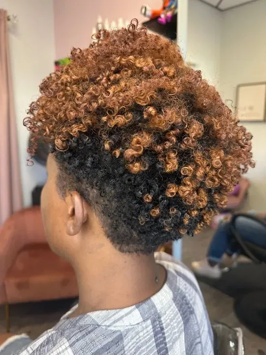 https://cdn.salonspotlight.com/photos/j2Y3cF7L76LabLNveg3X/d808aec6-aa43-46d6-ad5b-fd0991dfd511_720x720