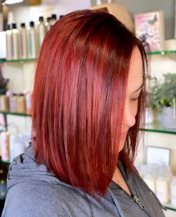 https://cdn.salonspotlight.com/photos/j2pjLgMtR7VJkTNys4a3/150ace5c-49a4-46a2-8307-cb3659263917_720x720