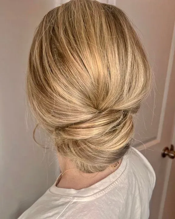 https://cdn.salonspotlight.com/photos/j42MQSjsW5mSDhM8bwnl/2536538d-5d57-4dc5-9da9-194778e53b5c_720x720