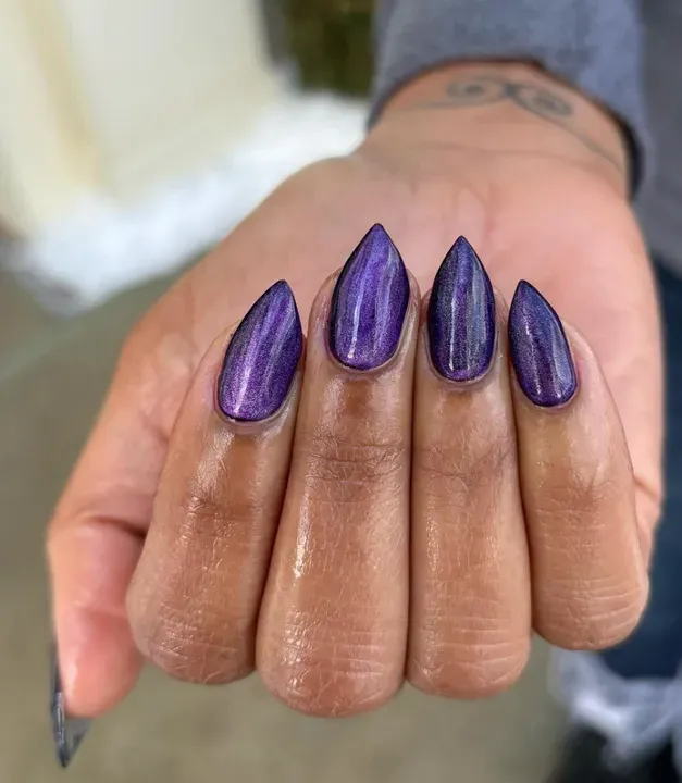 https://cdn.salonspotlight.com/photos/j55QEjUsYXY5LYC7UJm7/96612050-1f77-440c-8f95-ce30d04be362_720x720