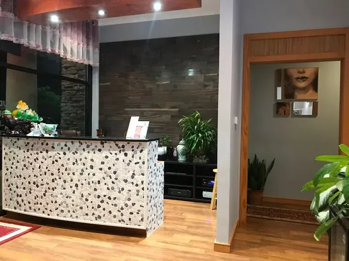 https://cdn.salonspotlight.com/photos/j7Rx4qCc9fLVHDUPy0vj/3a1ecc32-d27d-49a0-bd27-2537738a0e26_720x720