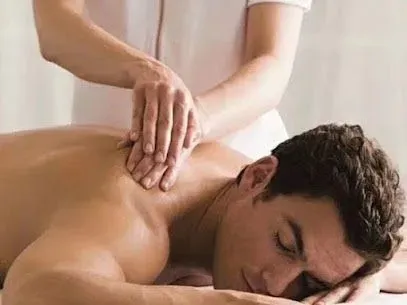 https://cdn.salonspotlight.com/photos/jACtSCy2j2zG5i9qen2c/6cd4c7e7-9f6c-4de9-811a-17cbd8e5b476_720x720