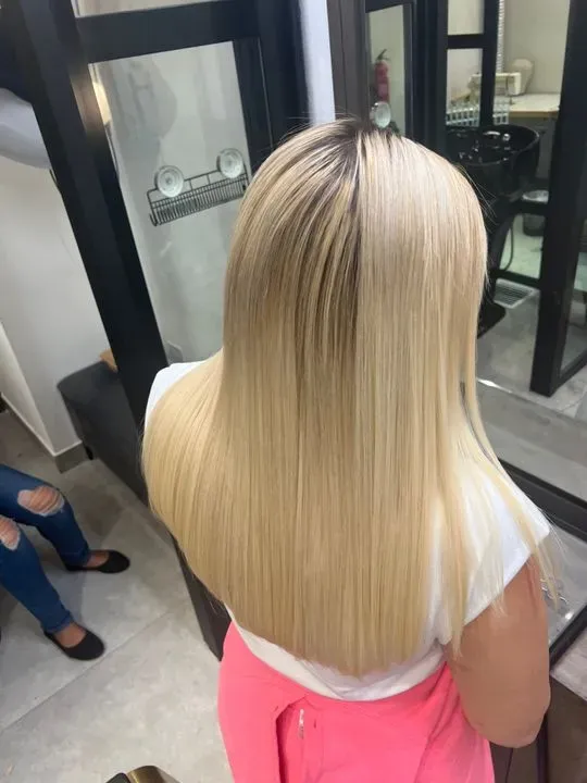 https://cdn.salonspotlight.com/photos/jCrnxak8wSDnn6jms66c/3491428a-a6b1-4423-adfd-9558d8138dd1_720x720