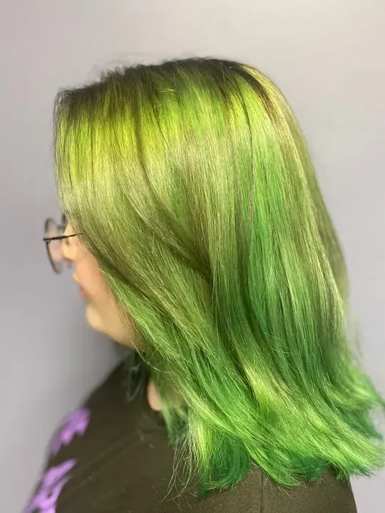 https://cdn.salonspotlight.com/photos/jEfjrr1KCMzZWGNU576n/ba526746-5634-4331-ba97-d13b5919ad54_720x720