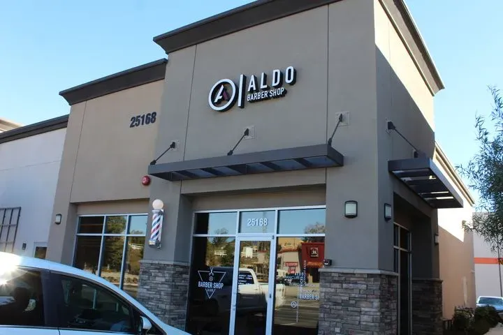 https://cdn.salonspotlight.com/photos/jGeSTOnTD4qjbfSiTXNV/2596277d-43a3-48b7-8a24-ba43d74ac198_720x720