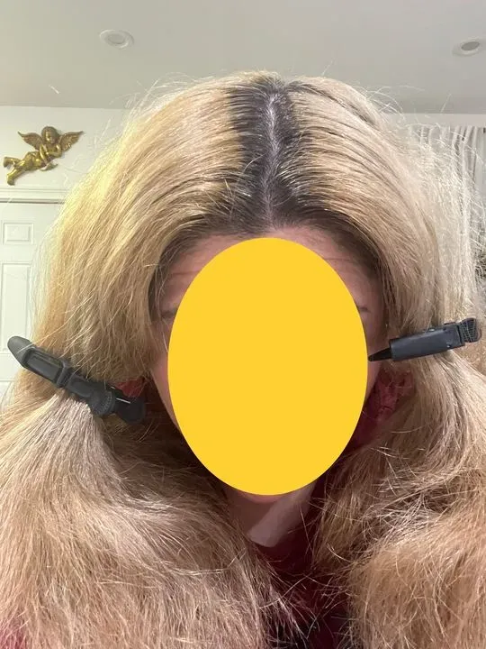 https://cdn.salonspotlight.com/photos/jGvNGK8zjF7Dvtqu9TpF/006b2b62-4210-4a0b-bc44-568fd54853e5_720x720