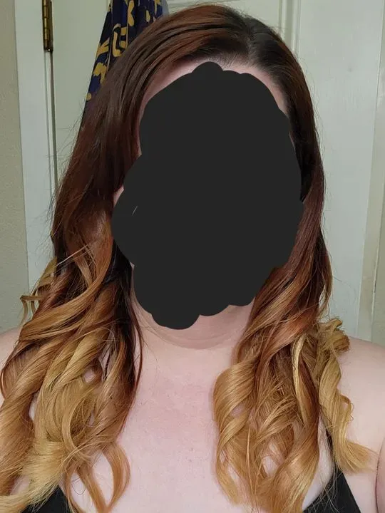 https://cdn.salonspotlight.com/photos/jGvNGK8zjF7Dvtqu9TpF/9706f1c5-a63c-4960-9382-184cd1af9b89_720x720
