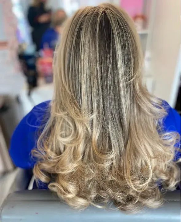 https://cdn.salonspotlight.com/photos/jHPM19tQDc4F8uj2Fe6B/59e0ec1e-b187-49f4-aae4-86100ccd03e6_720x720