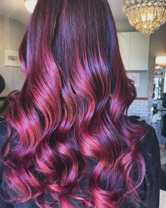 https://cdn.salonspotlight.com/photos/jHPM19tQDc4F8uj2Fe6B/fed606c6-8e8a-40a3-9e60-4e1293361901_720x720