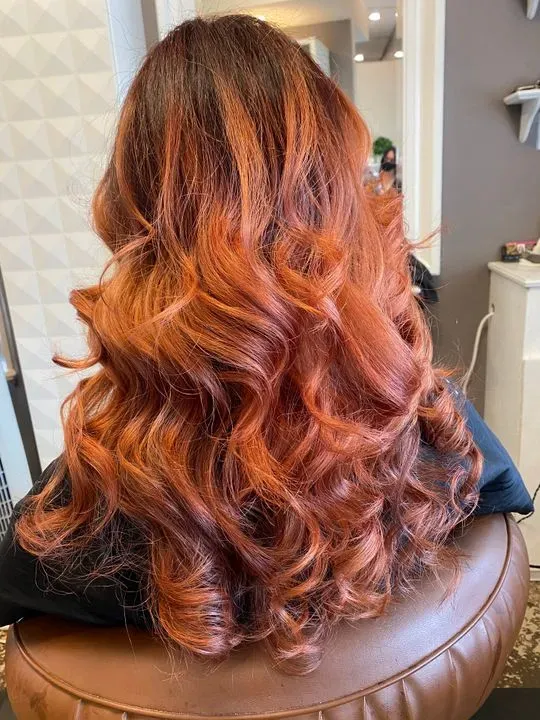 https://cdn.salonspotlight.com/photos/jJj4A1IycfUIkGNaq8dl/bdd0dc3d-682a-4467-9fce-cbc77546c721_720x720