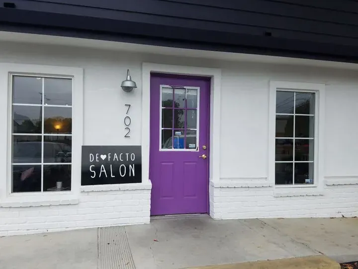 https://cdn.salonspotlight.com/photos/jJt6fKUp2E8Ia2Z5duij/5b71224b-c1be-4678-9ee2-9be26cfaed56_720x720