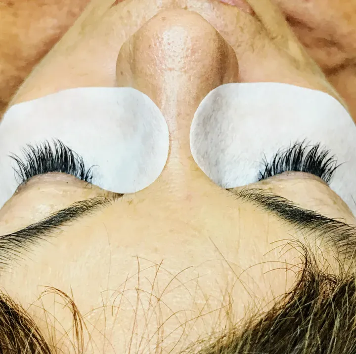 https://cdn.salonspotlight.com/photos/jPeFVE3uLADegWeQv6q9/95cc96a1-cdf7-47ed-819a-11548398bd33_720x720