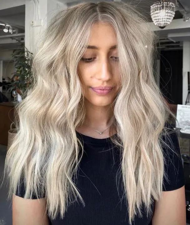 https://cdn.salonspotlight.com/photos/jbbfFpE8crWdw5sjrRpl/f28cb951-a4f0-454e-8ea0-52cb4e8aa373_720x720
