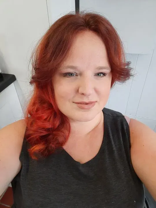 https://cdn.salonspotlight.com/photos/jcM3HZM8NEQJORVjaaEx/3a9acd3d-de20-46bc-b442-234cc5695336_720x720