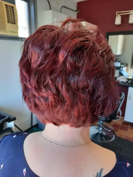 https://cdn.salonspotlight.com/photos/jcM3HZM8NEQJORVjaaEx/a9ade05c-b1ec-403b-8729-ee72e99eccd9_720x720