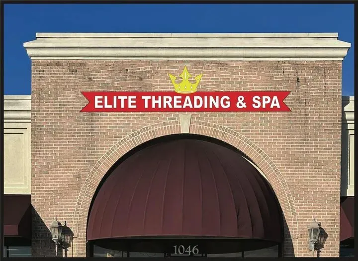 https://cdn.salonspotlight.com/photos/jesBhdPGaHIVDCD7u40X/cee05f1a-9c91-4bb5-93c9-7f9de053d539_720x720