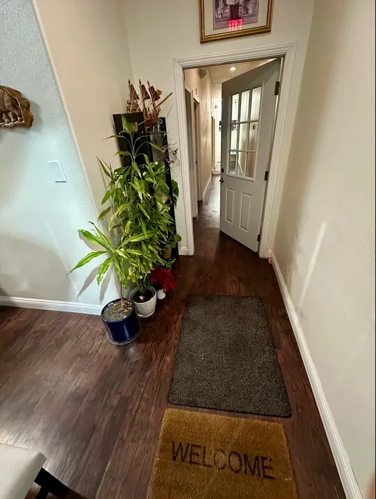 https://cdn.salonspotlight.com/photos/jgO5XNcOGeHu05kbPGCh/a2a39f2c-f95c-4763-a7cf-0ccf17c9a10a_720x720