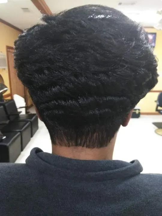 https://cdn.salonspotlight.com/photos/jzG5NQYugp0lltkZSAzh/e7853ec8-670f-46b6-9483-1427b96c8344_720x720