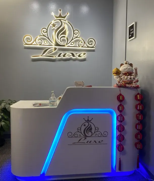 https://cdn.salonspotlight.com/photos/k1jRhoyGFC1qMTelxKPB/63245a1b-c192-4555-99ec-6cf94fa52df5_720x720