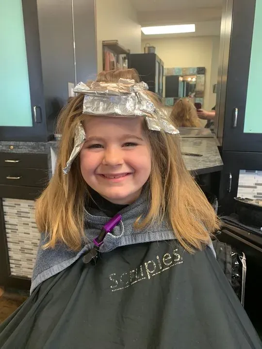https://cdn.salonspotlight.com/photos/k4CfcqUevBNpNthfPhfI/00adbc10-dece-4ea7-a0fb-d9dc383b663d_720x720