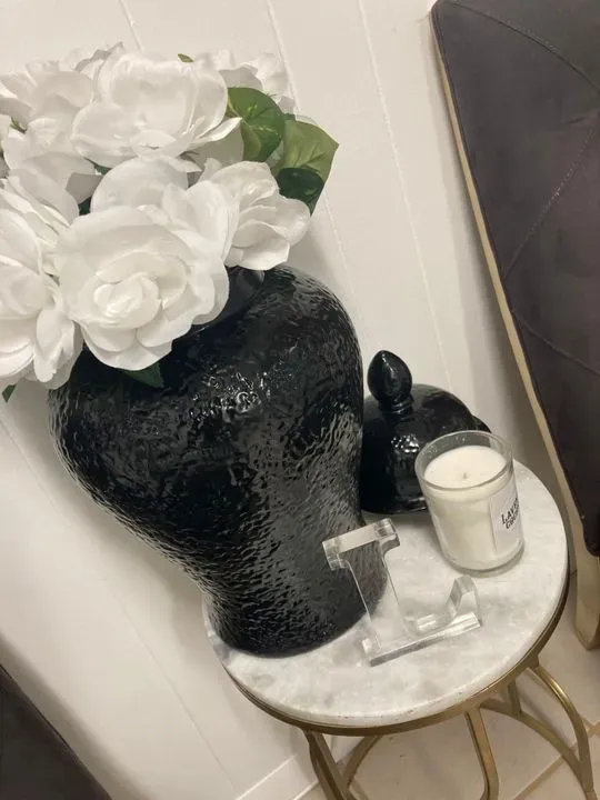 https://cdn.salonspotlight.com/photos/k5Dhe4aRBmZdq1iiRFBu/03cb45b3-d886-467d-8c9e-77486f3f423c_720x720