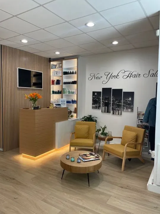https://cdn.salonspotlight.com/photos/k5FDYBYZT5FCbZvyQ3Ro/4c223e10-7ff0-40d2-b15c-1f9a8fe599de_720x720