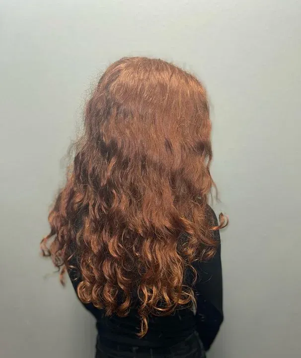 https://cdn.salonspotlight.com/photos/k5GXsoN2xxSzGoxz0BMS/28f7d3d4-988d-4d52-87cb-10728fb2f6eb_720x720