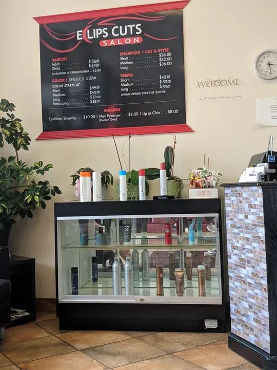 https://cdn.salonspotlight.com/photos/k8MX5niI6DSO8bO6SjNv/8abf4bfd-1051-4dcf-b864-d2a13fe70369_720x720