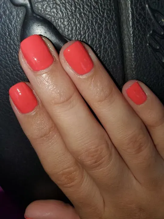 https://cdn.salonspotlight.com/photos/kCtlmxNVyjMZGpbie46u/a4883f8d-4e07-4a64-bae8-f13d339a42c5_720x720
